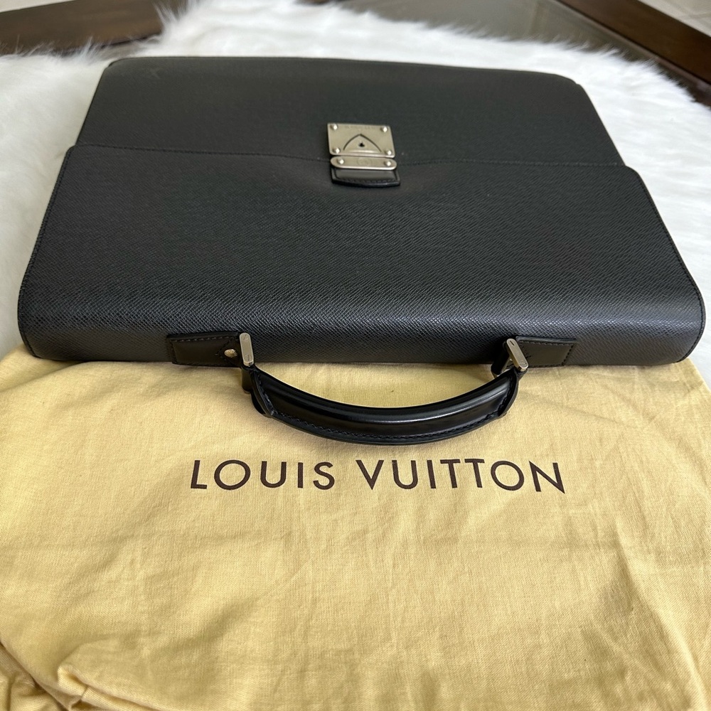 Auth Business Bag excellent condition - Picture 4 of 17